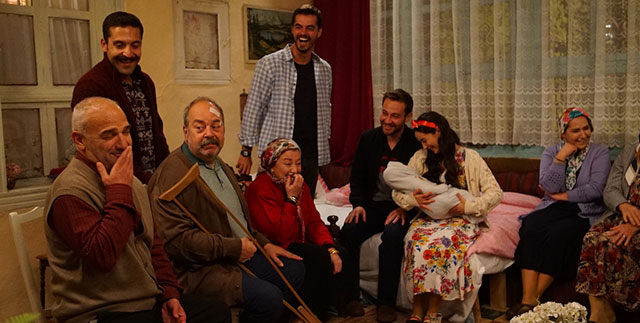 Gönül Dağı... CEMİLE VE VEYSEL'İN BEBEK SEVİNCİ!