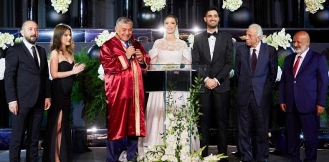 İdo Tatlıses - Yasemin Şefkatli... EVLENDİLER!