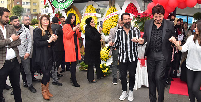 Ekin... TİCARETİ SEVDİ, GIDA İŞİNE GİRDİ!