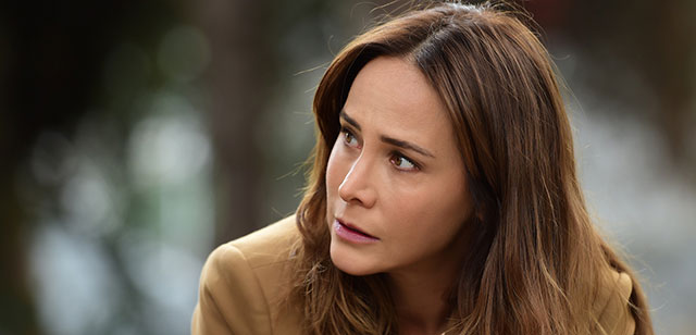 Yalancı... DENİZ KENDİNİ BİR SAVAŞIN İÇİNDE BULUR!