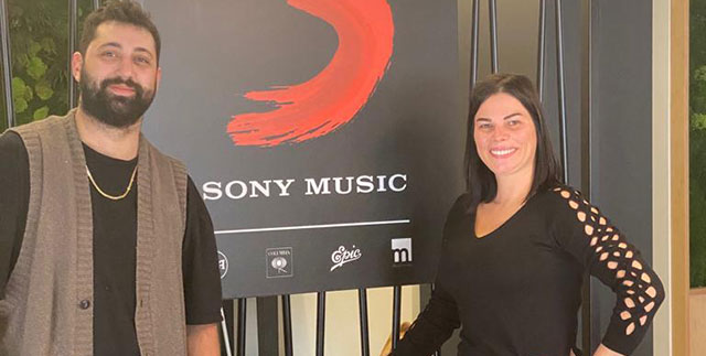 Burak King... İMZAYI ATTI, 3 KLİP BİRDEN ÇEKTİ!