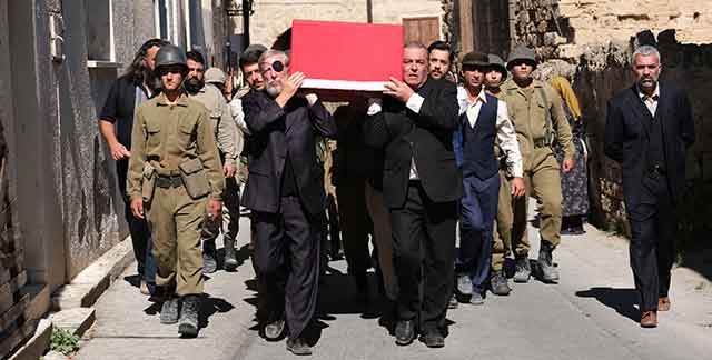 Kıbrıs Zafere Doğru... KIBRIS HALKI YÜZBAŞI CENGİZ TOPEL’İ GÖZYAŞLARIYLA UĞURLUYOR!