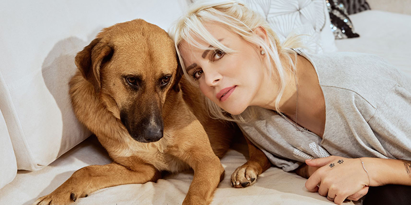 Ömür Gedik… İŞKENCE MAĞDURU “EVLAT”LA KLİP ÇEKTİ; “UNUTAMAM”