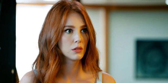 Elçin Sangu... SERT TEPKİ: 'TÜM SÜLALEM ARADI PANİK İÇİNDE!'