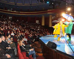 "SINGIN' IN THE RAIN" İSTANBUL'DA!