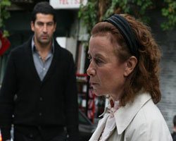 Ali Atıf Bir... EZEL DİZİSİ'NİN ÇAKMA OLDUĞUNU SÖYLEDİ!