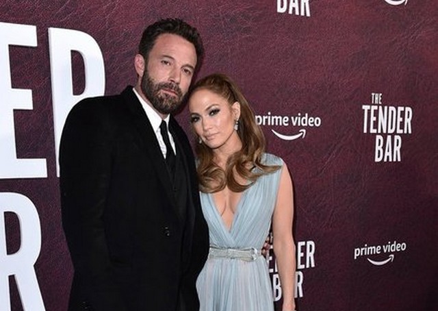 Jennifer Lopez... HER ŞEYİ SİLDİ, KAFALARI KARIŞTIRDI!