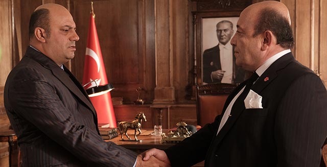 Kıbrıs Zafere Doğru... SÜRGÜNDE OLAN RAUF DENKTAŞ KIBRIS'A DÖNEBİLECEK Mİ?