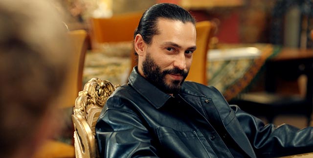 Üç Kuruş... 'LEYLA BENİ HATIRLADIN MI? BEN FERHAN!'