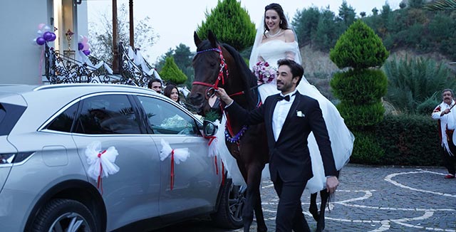 Kalp Yarası... AYŞE VE FERİT EVLENİYOR!