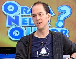 Öner Erkan... ALTIN PORTAKALI ALDI AMA 5 PARA ALAMADI !..