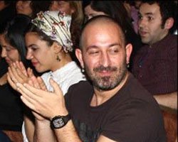 Cem Yılmaz-Hare Sürel... AŞKIN İNKAR AŞAMASI!