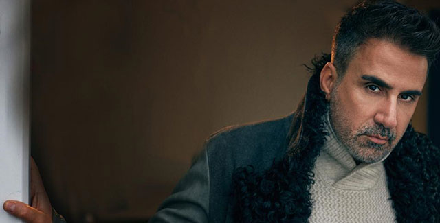 Emrah... KIZINA 5. YAŞ HEDİYESİ ŞARKI YAPTI!