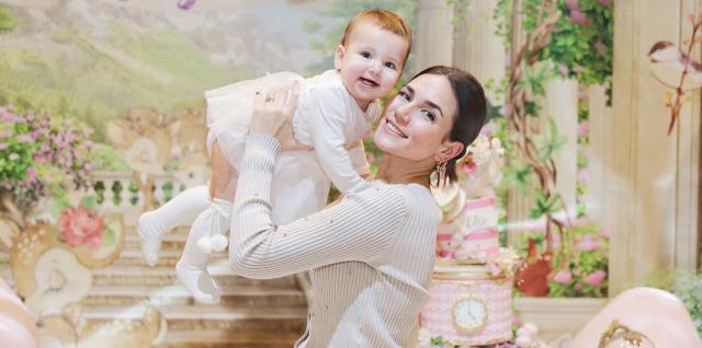 Buse Varol... RAPUNZEL MİSALİ!