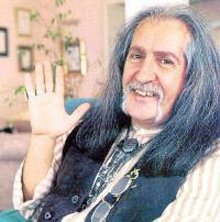 Barış Manço...HATIRASI YAŞATILACAK!