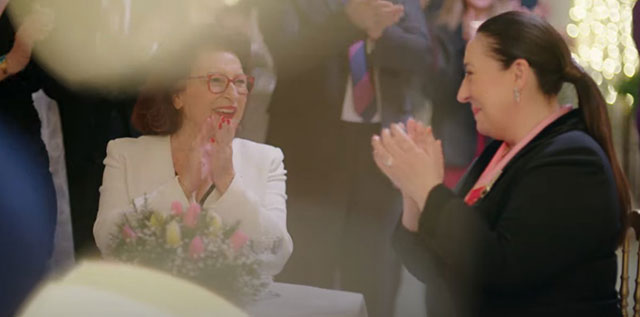 Kırmızı Oda... BİNNUR KAYA VEDAYI DUYURDU!