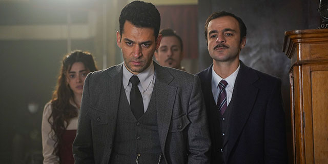 Aziz... DİLRUBA İLE AZİZ BEY AYNI EVDE!