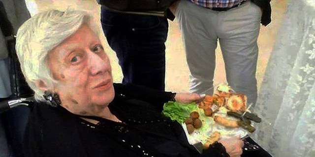 AYTEN ERMAN KİMDİR?