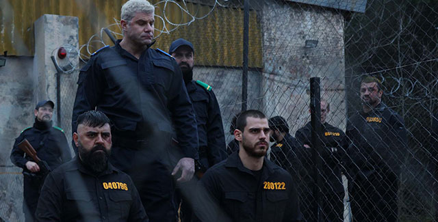 Yalnız Kurt... ALTAY CEHENNEM ÇUKURUNDA!