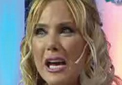 Ece Erken canlı yayında ağlayarak açıkladı.... "BOŞANDIM"!