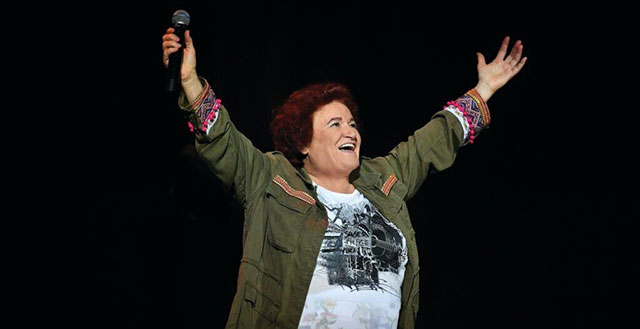 Selda Bağcan... 'SEÇİMLERİ UMUTLA BEKLİYORUZ, MİLYONLAR AÇ!'