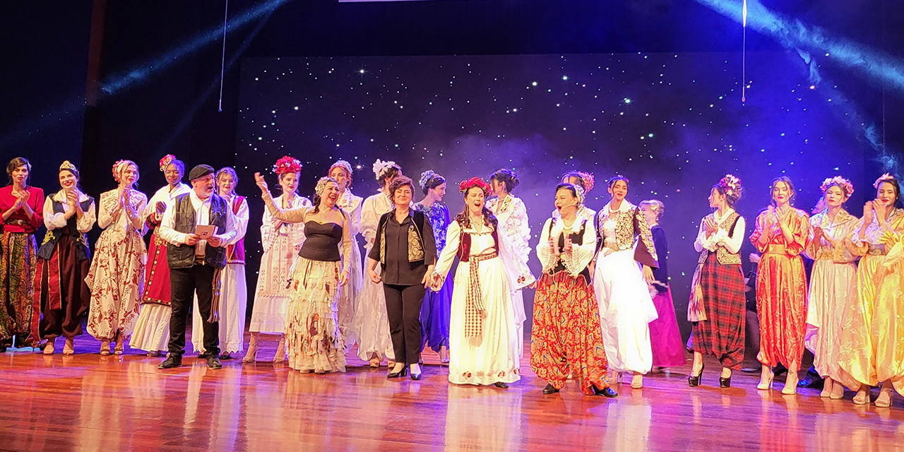 “RUMELİ-İ ŞAHANE” DEFİLESİ İZLEYENLERİ BÜYÜLEDİ