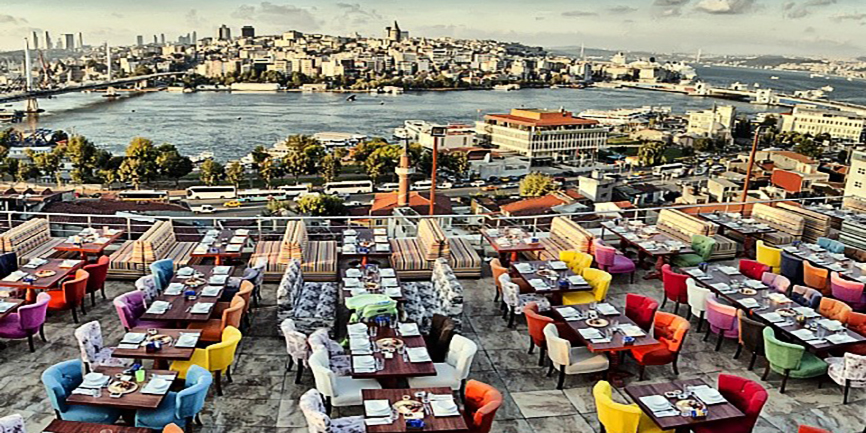 Hüsn-ü Ala Cafe… BÖYLE MANZARA NE HALİÇ’DE, NE İSTANBUL’DA NE DE DÜNYADA YOK!