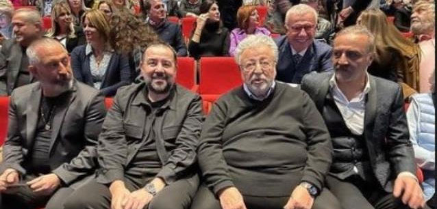 Demet Akbağ... DÖNÜŞÜ MUHTEŞEM OLDU!