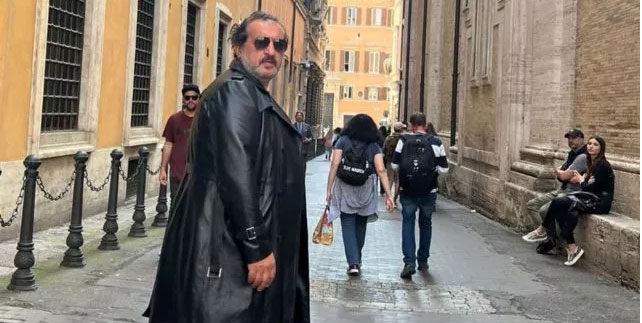 Mehmet Yalçınkaya... MATRIX'E BENZETTİLER!