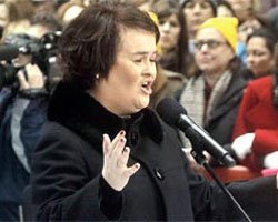 Susan Boyle... ALBÜMÜ İLK GÜN REKOR SATTI!