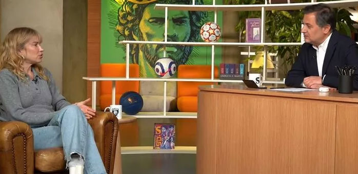 Burcu Esmersoy... EVLİLİK SİNYALİ!