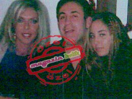 Özel Haber / Ahu Tuğba... YILLARCA SIR GİBİ GİZLEDİĞİ AMERİKALI KOCASINI MAGAZİNKOLİK ORTAYA ÇIKARDI!