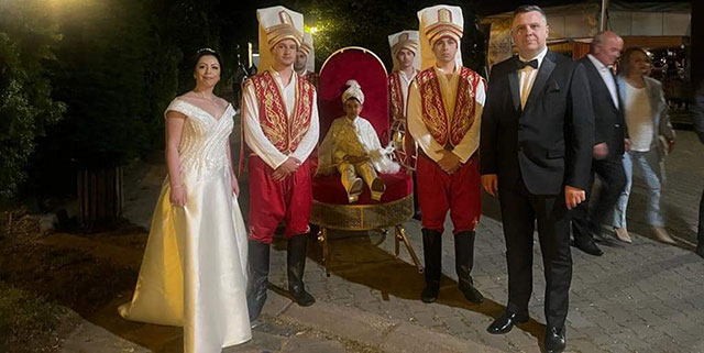 Alp - Nesrin Türkyılmaz... OĞULLARINA MUHTEŞEM SÜNNET DÜĞÜNÜ!