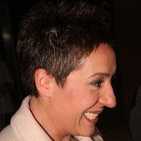 Binnur Kaya... SAÇLARINA NASIL KIYDI?