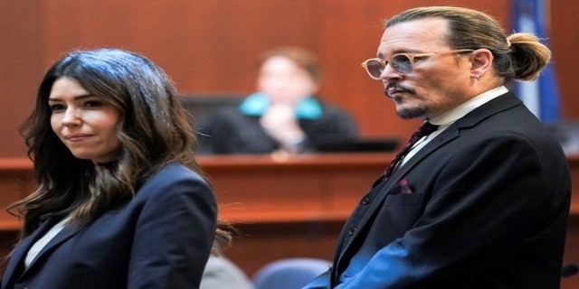 Johnny Depp... AVUKATININ ŞANSI AÇILDI, TALİPLERİ ARTTI!..