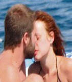 Naz  Elmas....BODRUMDA ORTAYA ÇIKTI..