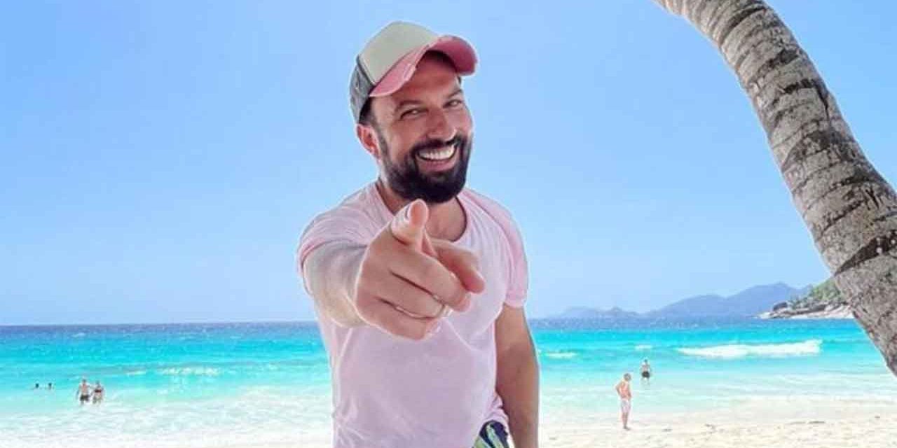 Tarkan... SEVENLERİNE MÜJDEYİ VERDİ!