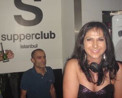 SupperClub'da... AYLEEN FIRTINASI ESTİ!