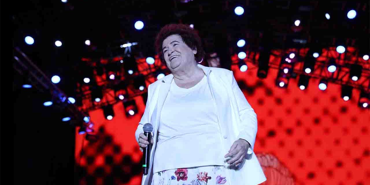 Selda Bağcan.. .UNUTULMAZ KONSER!