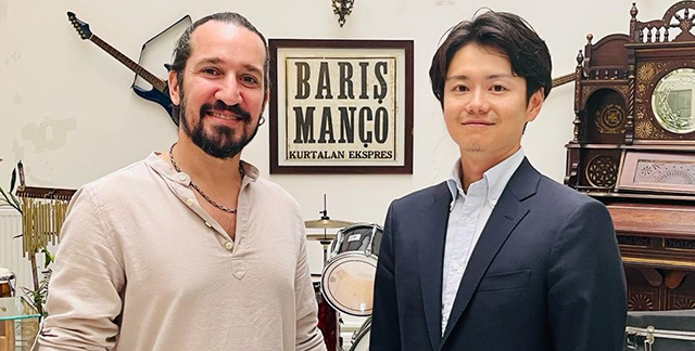 Doğukan Manço... BABASININ İLİŞKİLERİNİ DEVAM ETTİRİYOR!