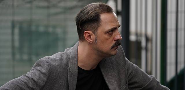 Gelsin Hayat Bildiği Gibi... SADİ PAYASLI TEHLİKE ALTINDA!