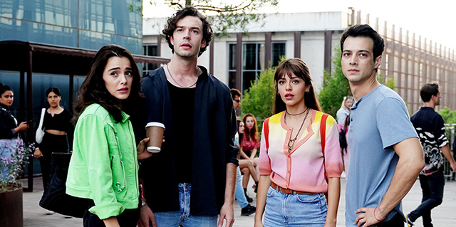 Darmaduman... SERVET AİLESİ'NİN HİKAYESİ BAŞLIYOR!