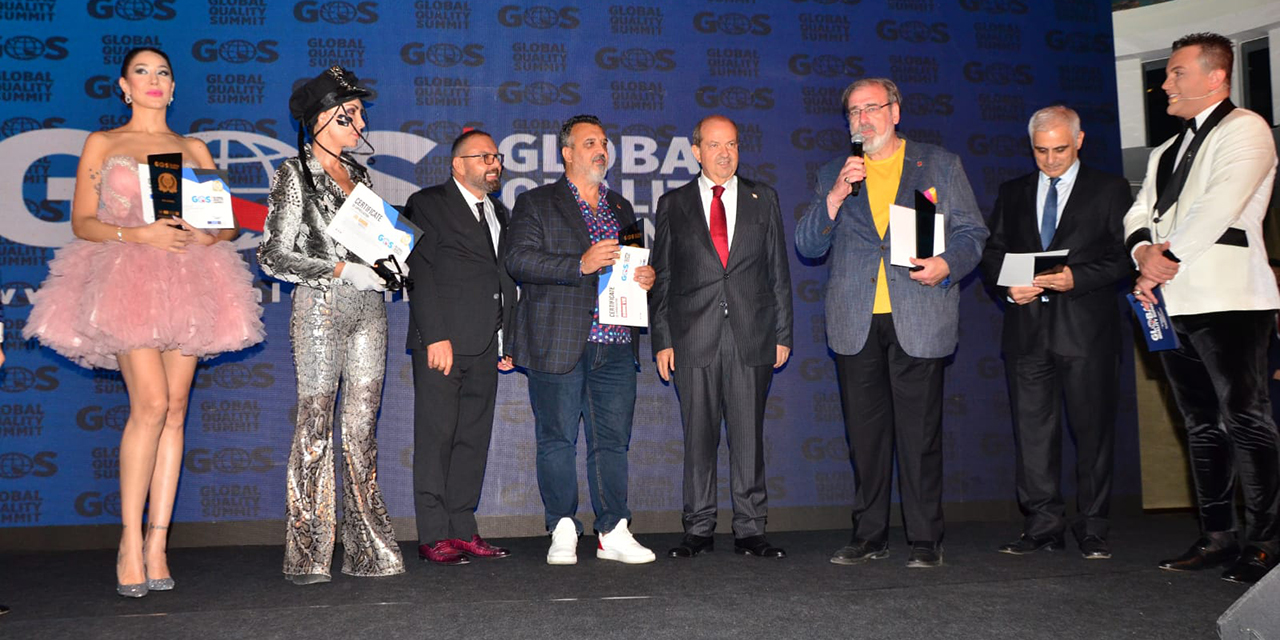 KKTC CUMHURBAŞKANI’NDAN MAGAZİNKOLİK VE ALSANA HABER’E BÜYÜK ÖDÜL…