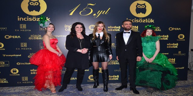 İnci Sözlük...  15. YILA GÖRKEMLİ KUTLAMA!