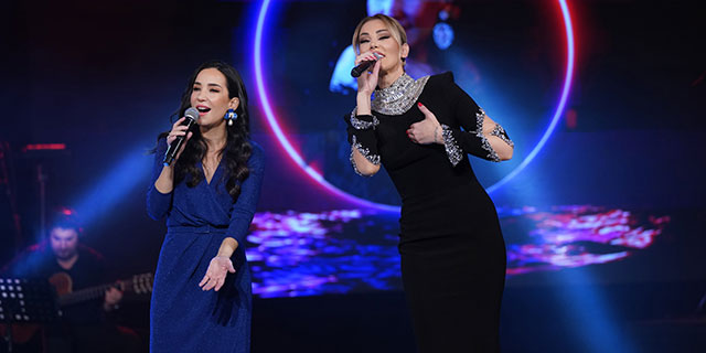 Petek Dinçöz... '2 RUH TAŞIYORUM BİRİ SAHNEDEKİ PETEK DİĞERİ EVDEKİ DİDEM!'