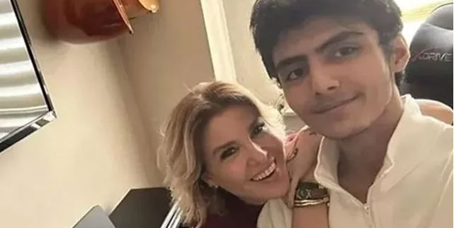 Gülben Ergen... KURYE MUHARREM'E PİYANO HEDİYE ETTİ!