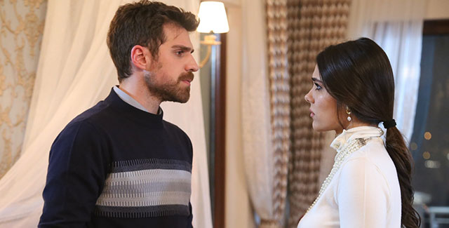 Üç Kız Kardeş... TÜRKAN HAMİLELİĞİNİ AÇIKLIYOR MU?