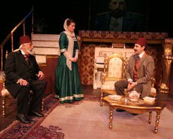 İ.B.B. Şehir Tiyatroları'nın Yeni Oyunu... "DÜŞÜŞ"