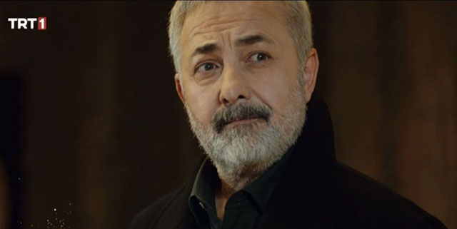 Mehmet Aslantuğ... 'BİRİLERİNE TESLİM OLACAK YÜREKLE BÜYÜMEDİK!'