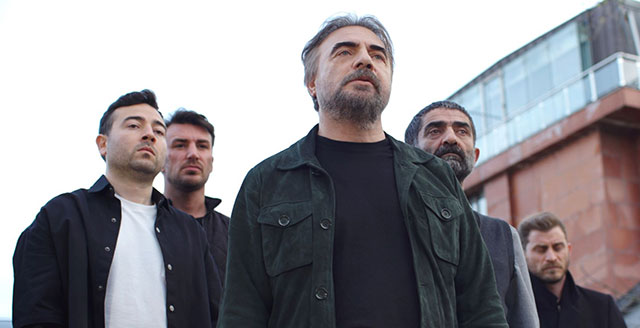 Ben Bu Cihana Sığmazam... CEZAYİR ÖLÜMLE BURUN BURUNA!